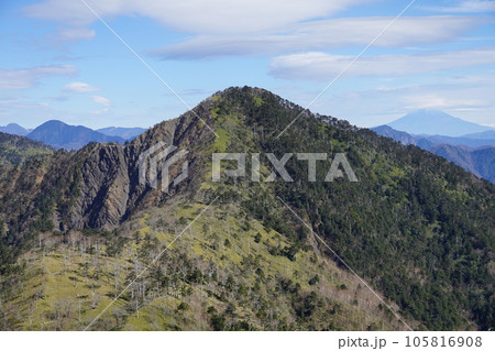 静岡県　南アルプス深南部の主峰　黒法師岳 105816908