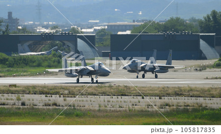 航空自衛隊第306飛行隊F-15イーグル離陸準備 105817835