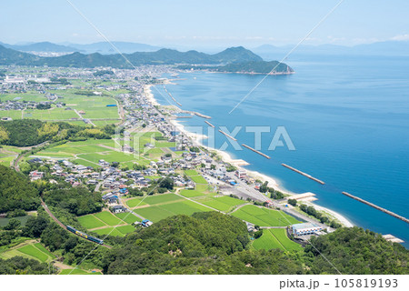 【高徳線】讃岐平野を抜け大坂峠へ挑む特急うずしお 【高徳線】讃岐平野を抜け大坂峠へ挑む特急うずしお 105819193