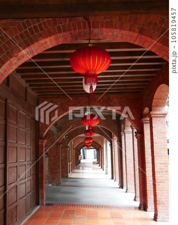 迪化街十連棟の廊下 105819457