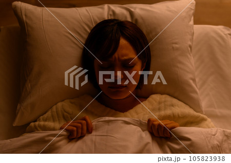悪夢を見る 105823938