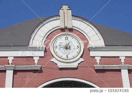Clock on the facade of the Kazansky railway station, Moscow, Russia, June 19, 2023. Clock on the facade of the Kazansky railway station, Moscow, Russia, June 19, 2023. 105824180