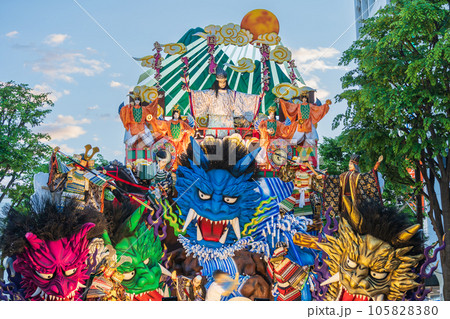 「青森県」豪華絢爛な山車の競演　八戸三社大祭・夏 105828380