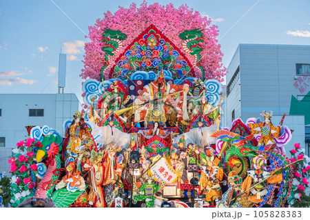 「青森県」豪華絢爛な山車の競演 八戸三社大祭・夏 「青森県」豪華絢爛な山車の競演 八戸三社大祭・夏 105828383