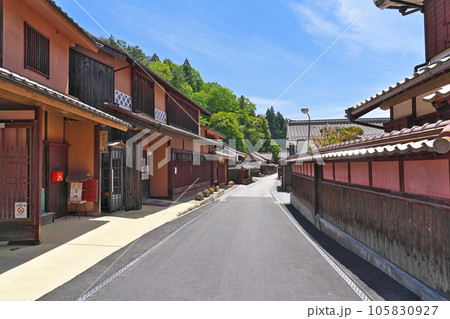 【吹屋ふるさと村】 岡山県高梁市成羽町吹屋 【吹屋ふるさと村】 岡山県高梁市成羽町吹屋 105830927