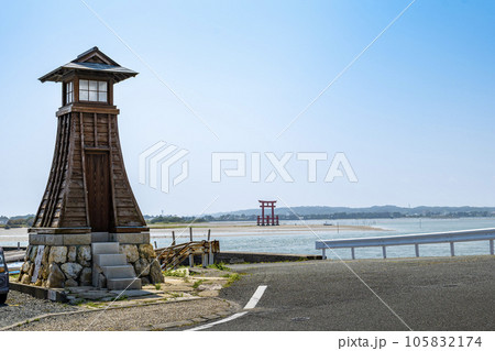 静岡県浜松市の浜名湖の舞阪港にある渡船場跡の常夜灯, 静岡県浜松市の浜名湖の舞阪港にある渡船場跡の常夜灯, 105832174