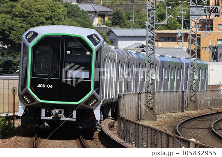 生駒駅に入線する400系 生駒駅に入線する400系 105832955