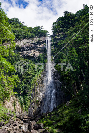 【那智の滝】和歌山県、日本三名瀑 105834902