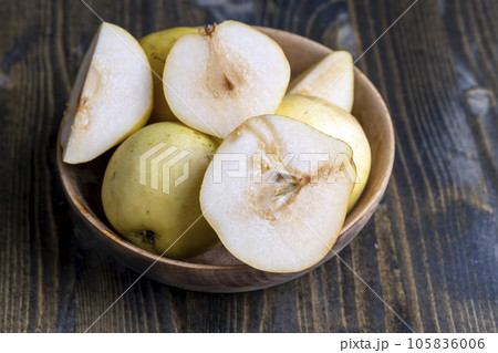 Sliced pear on the table 105836006