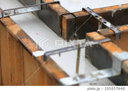 新築住宅の基礎工事　イメージ 105837648