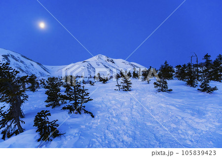 夜明けの乗鞍岳 夜明けの乗鞍岳 105839423