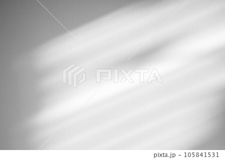 Window shadow drop on white wall background 105841531