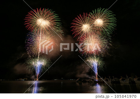 山中湖報湖祭 花火打上風景 山中湖報湖祭 花火打上風景 105841970