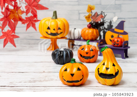 ハロウィンの飾り ハロウィンの飾り 105843923