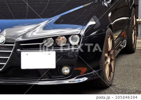 輸入車イメージ　アルファロメオ・ブレラのフロントマスク 105846104
