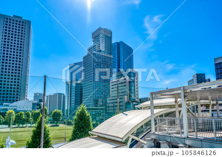 東京都港区の都市風景　田町駅 105846126