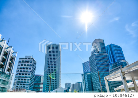東京都港区の都市風景 田町駅 東京都港区の都市風景 田町駅 105846127