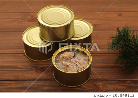 鯖の缶詰 105849112