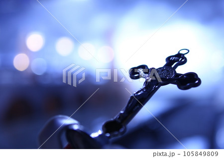 Metal Church cross closeup Metal Church cross closeup 105849809
