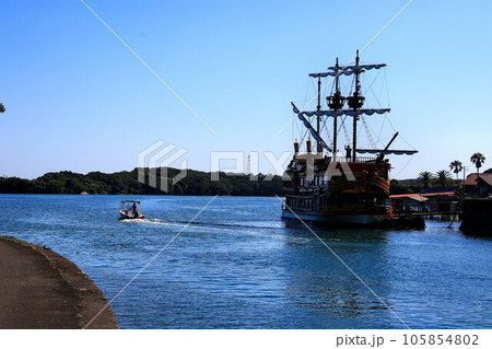 真珠を育む穏やかで豊饒な海… 伊勢志摩の玄関口『賢島』 105854802