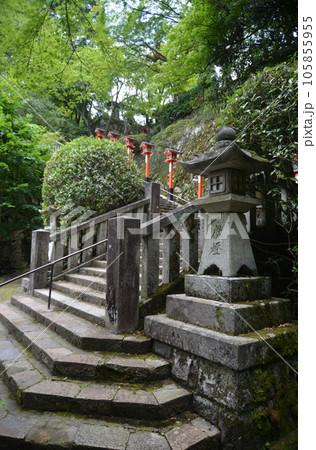 鞍馬寺　参道の石段　京都市左京区 105855955