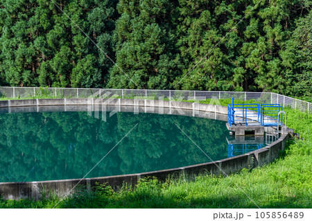 貯水池の写真素材 [105856489] - PIXTA