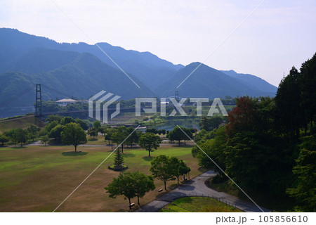 夏の宮ケ瀬湖畔園地 夏の宮ケ瀬湖畔園地 105856610
