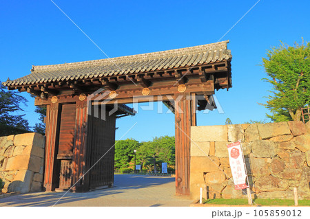 国宝姫路城、大手門の風景 国宝姫路城、大手門の風景 105859012