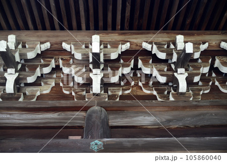 京都清涼寺本堂の組木細工-1 105860040