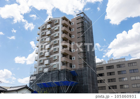 改修工事のマンション 105860931