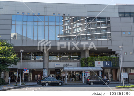 駅前風景　本川越駅 105861396