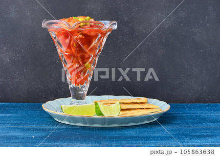 メキシコ料理のセビーチェ・アカプルケーニョ Ceviche acapulqueño メキシコ料理のセビーチェ・アカプルケーニョ Ceviche acapulqueño 105863638