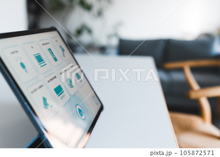 家にあるタブレット 105872571
