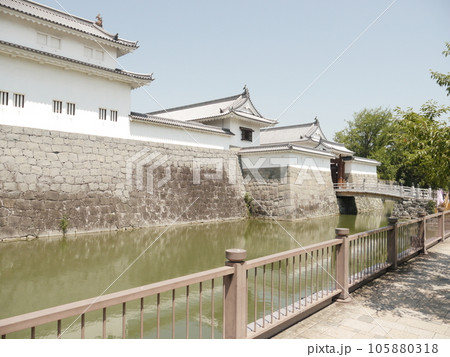 駿府城の巽櫓と東御門(日本100名城) 駿府城の巽櫓と東御門(日本100名城) 105880318