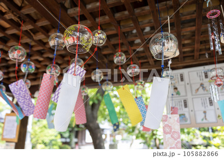 大阪・高槻市／野見神社の風鈴（2023年8月6日撮影） 105882866