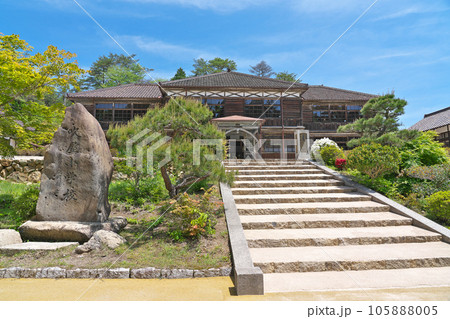 【吹屋ふるさと村 (旧吹屋小学校)】 岡山県高梁市成羽町吹屋 105888005