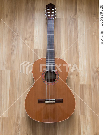 Guitar 105889229