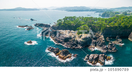 空撮「岩手県」ドローンで空から見た碁石岬の絶景 105890789