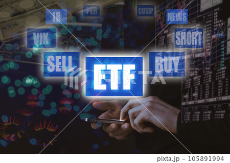 スマートフォンでの金融取引のイメージ ETF 105891994