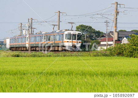 【関西本線】亀山方面へ向かう普通列車 105892097