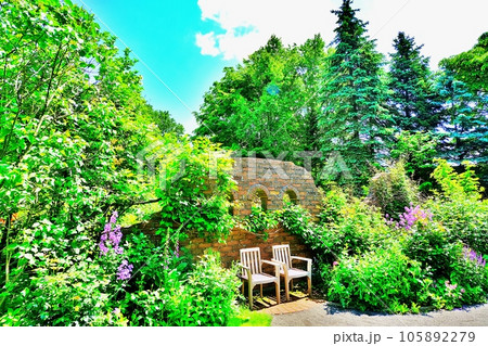 上野ファームの風景 (北海道旭川市) 上野ファームの風景 (北海道旭川市) 105892279