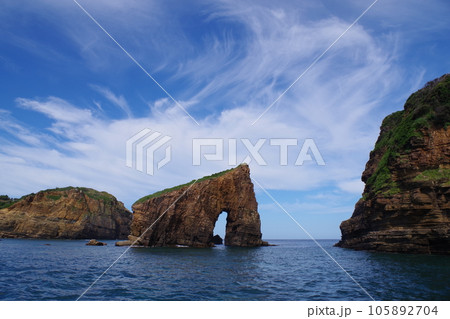 壱岐　辰の島のマンモス岩 105892704