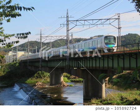 西武池袋線 入間川橋梁 30000系 105892724