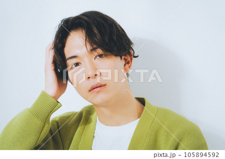 メンズ　ヘアスタイル 105894592