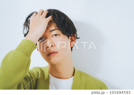 メンズ　ヘアスタイル 105894593