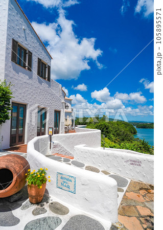 夏晴れの志摩地中海村 105895571