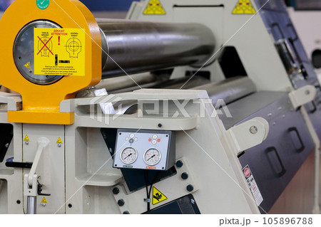 4 rolls hydraulic plate rolling machine in a plant 4 rolls hydraulic plate rolling machine in a plant 105896788