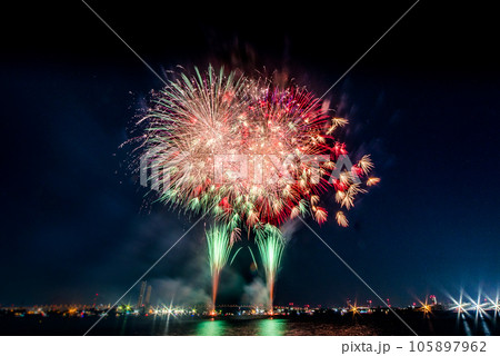 名古屋みなと祭打ち上げ花火 105897962