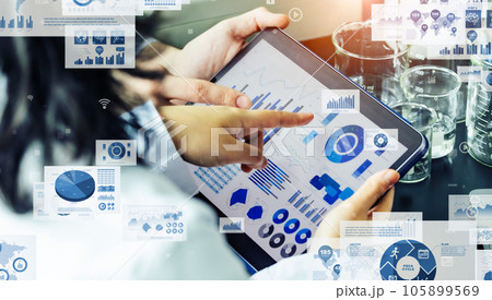 タブレットでデータ分析する人々とデジタル書類イメージ タブレットでデータ分析する人々とデジタル書類イメージ 105899569