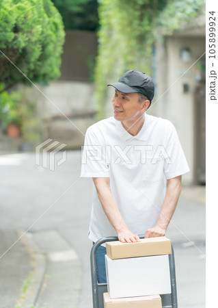宅配 運送 物流 宅配 運送 物流 105899924